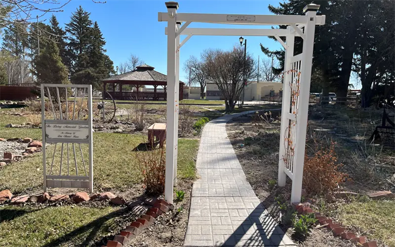 Living Memorial Gardens seeking volunteers