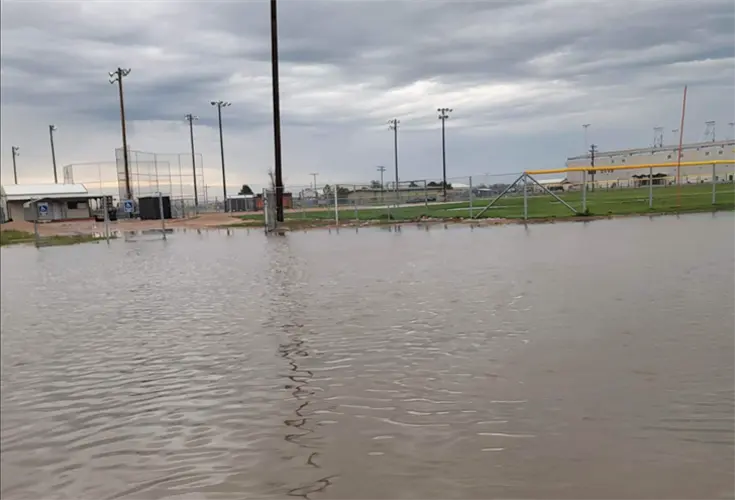Storm drops, heavy rain, hail on Logan County, Colo.