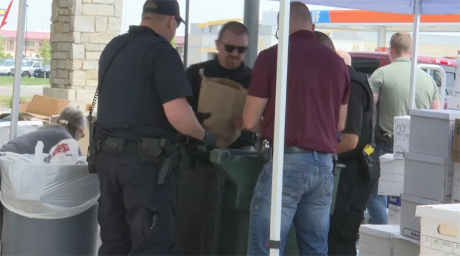 Nebraskaland Bank hosts Community Shred Day