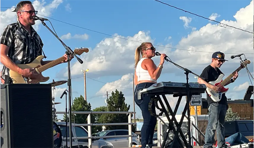 Second 2023 Downtown Sounds draws large crowd