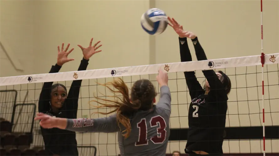 Eagles notes: Chadron State falls to #9 ranked Mavericks