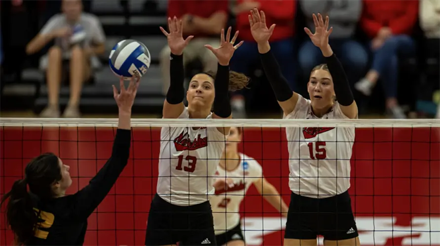 Huskers Sweep Missouri, Set to Host NCAA Regional
