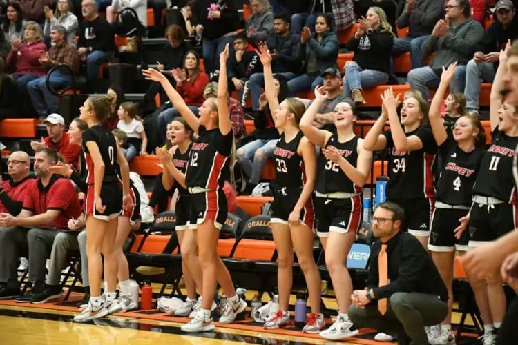 Lady Raiders Keep Rolling with Weekend Wins