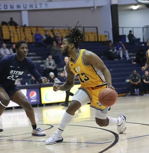 Big second quarter pushes WNCC past Otero