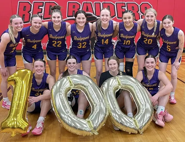 Bridgeport seniors reach 100 career wins in subdistrict championship victory over Sidney