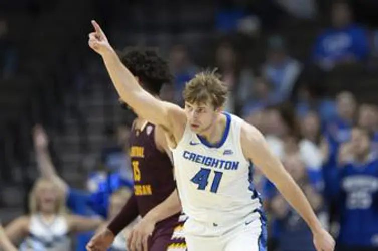 Creighton's Isaac Traudt wears glucose monitor to stay in game