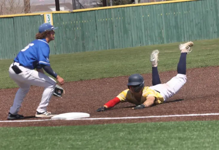 WNCC, McCook split conference doubleheader