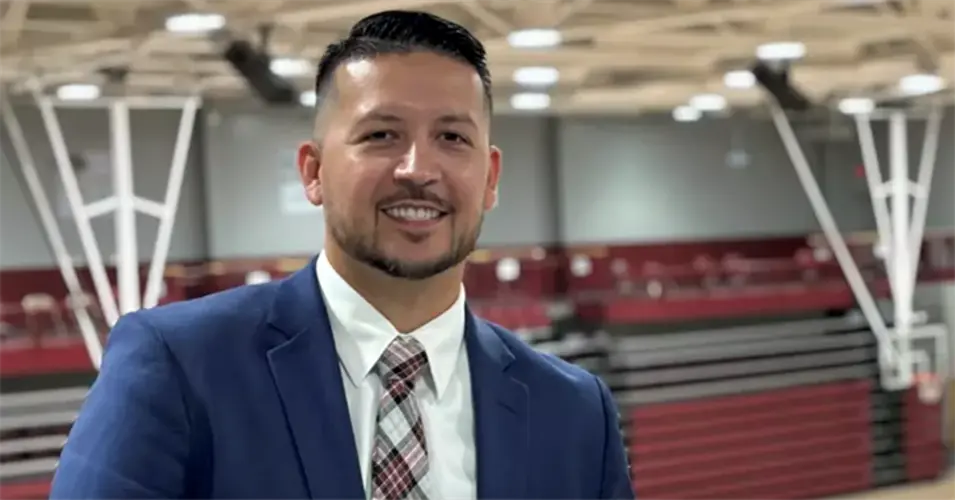 Francis named Chadron State men’s basketball coach