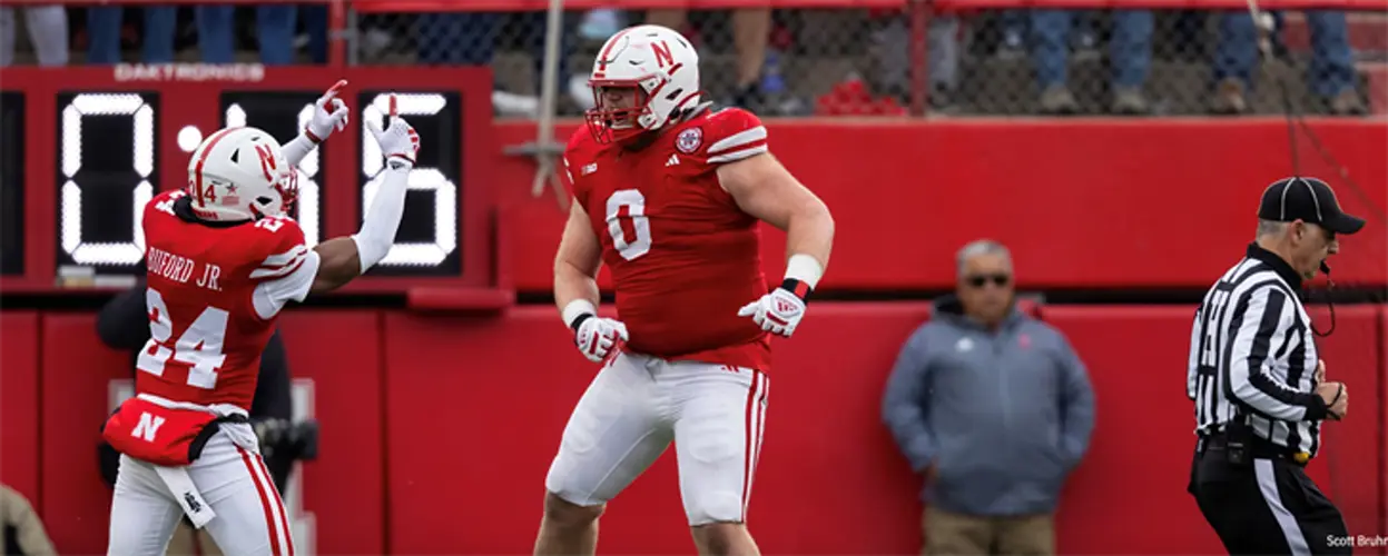 Hutmacher Named to Chuck Bednarik Award Watch List