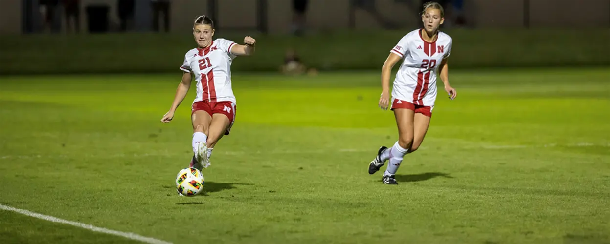 Huskers Drop Match at #17 Iowa