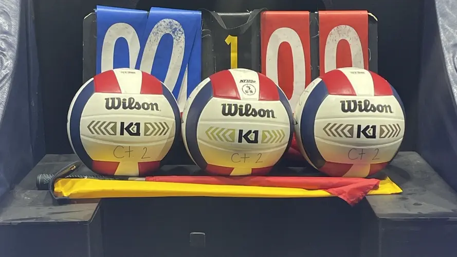 Northeast Colorado teams compete in first day of high school state volleyball tournament