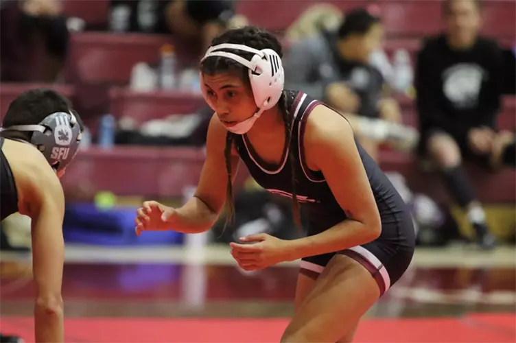 Eagles notes: Four women's wrestlers qualify for nationals