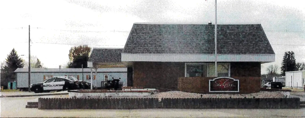 Council receives one bid for former police office building