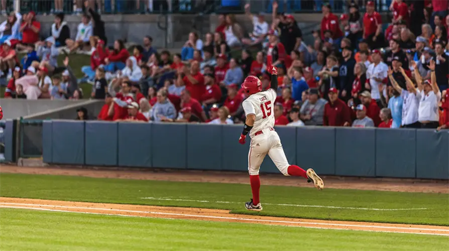 Huskers take down No. 5 Beavers with long ball