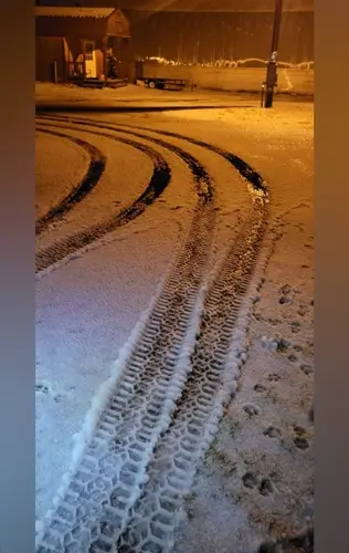 Early spring severe storms bring hail to western Nebraska and southeastern Wyoming