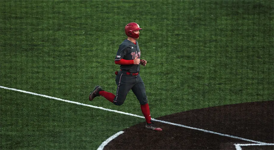 Buettenback, Huskers Topple No. 22 Kansas