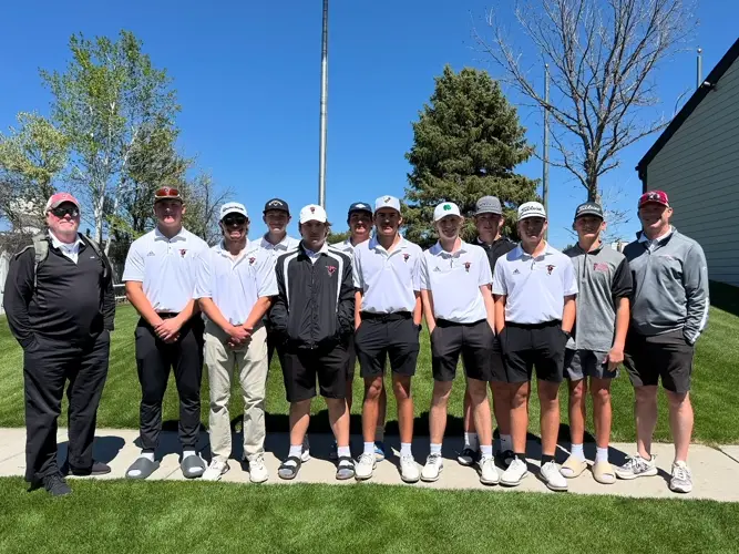 Ogallala's Gilmore claims medalist Honors, Scottsbluff wins home invite