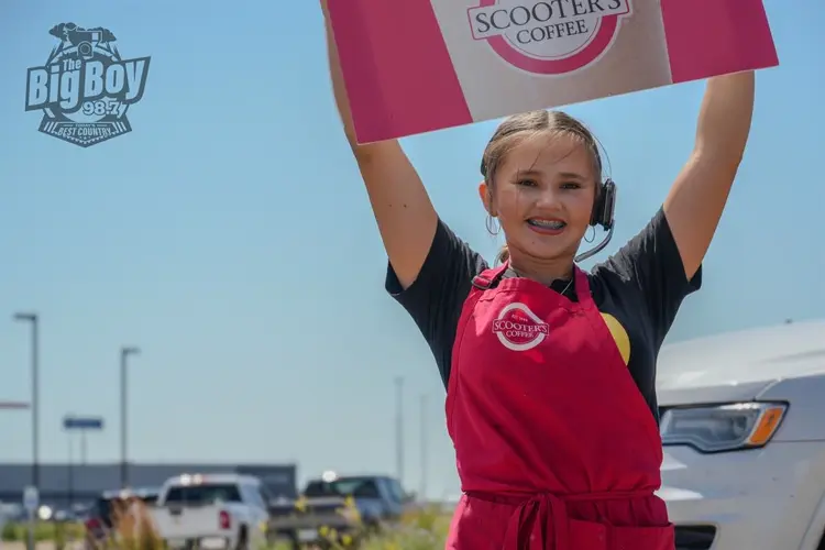 Photos: ‘Float Fest’ cools Sidney down at Scooter’s Coffee