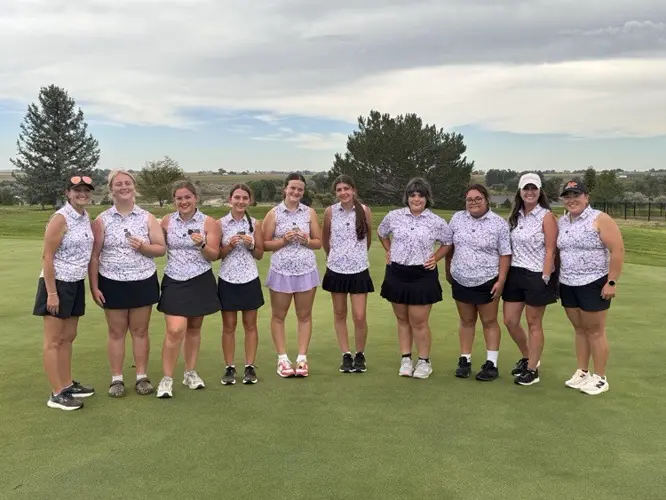 Norris, Patterson pace golfers at Scenic Knolls; Scottsbluff, Kimball win team titles
