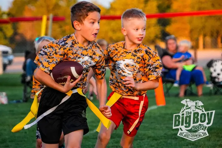 Photos: Youth flag football lights up Sidney