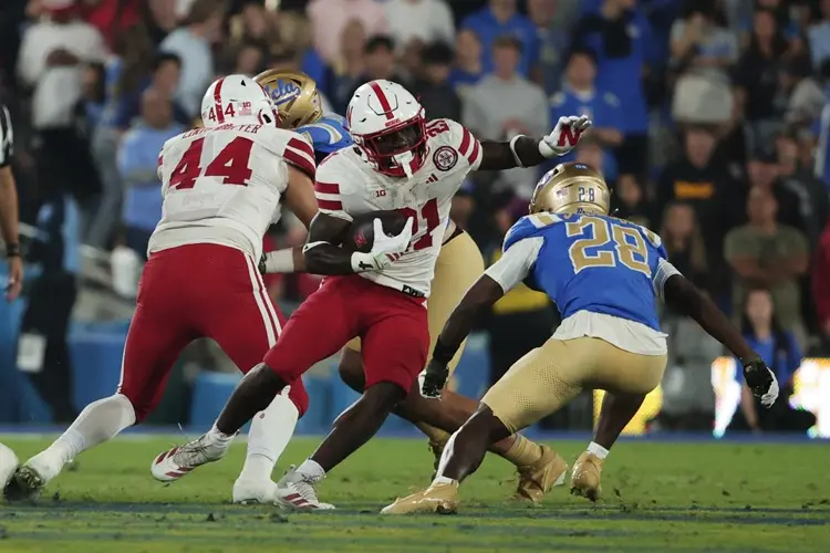 Johnson, Lateef Earn Big Ten Honors