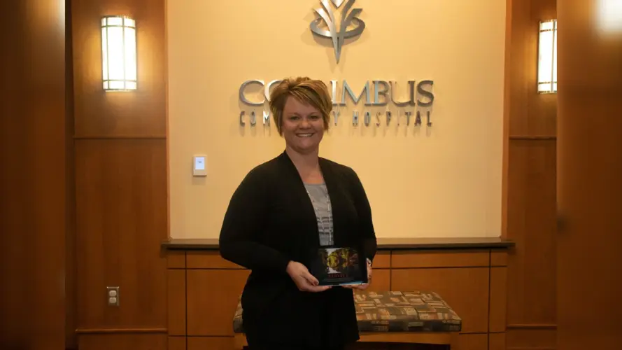 Angie Ramaekers wins Service Over Self award