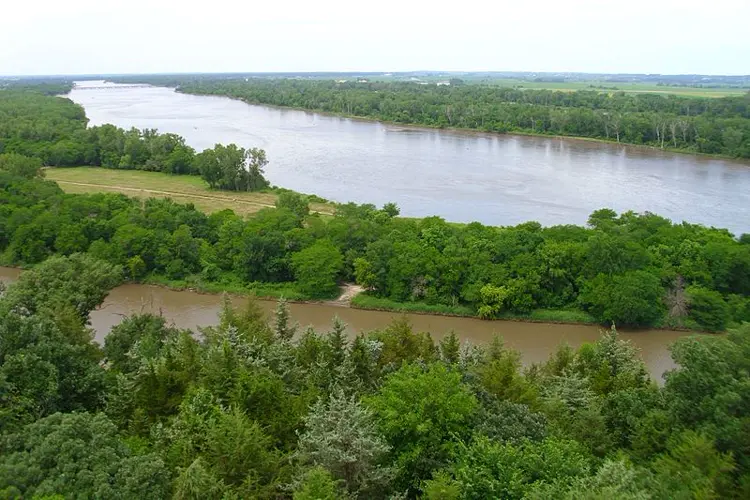 Body found in canal that dumps into Platte River