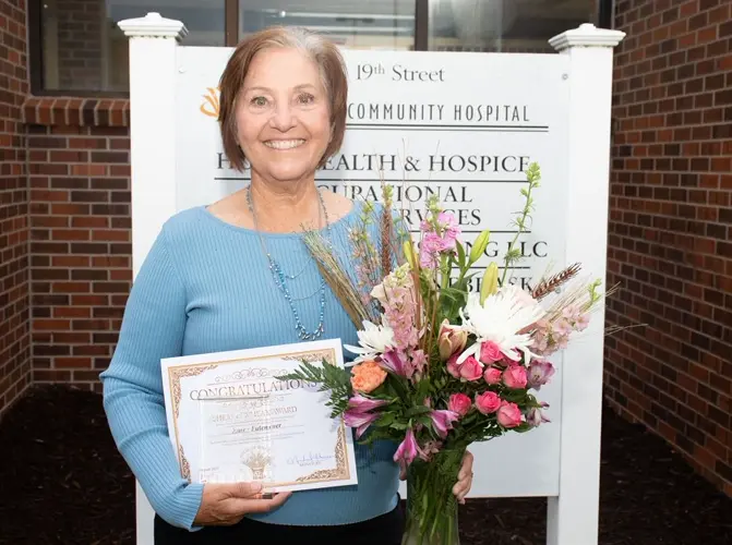 Columbus hospital employee receives award