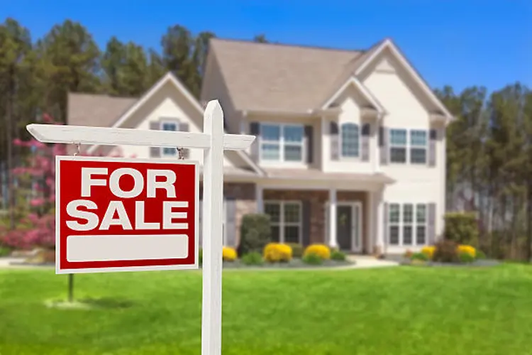 DOJ: Buffett company discriminated against Black homebuyers
