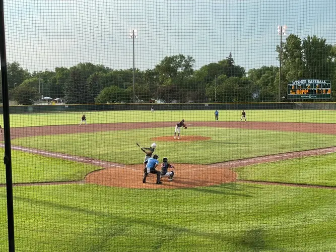 DCB eliminates Syracuse in blistering heat at Class C state tournament