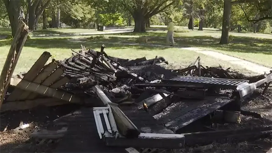 Fire at Hanscom Park destroys gazebo