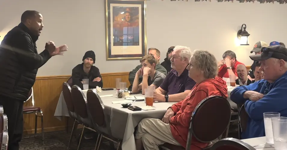 Big Red Buzz holds special session
