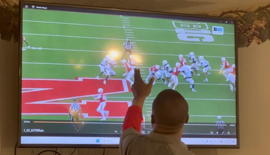 Big Red Buzz: Thanksgiving ingredients for stopping the run