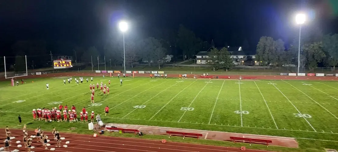 Bulldogs Tame Tigers in Homecoming Win Friday Night
