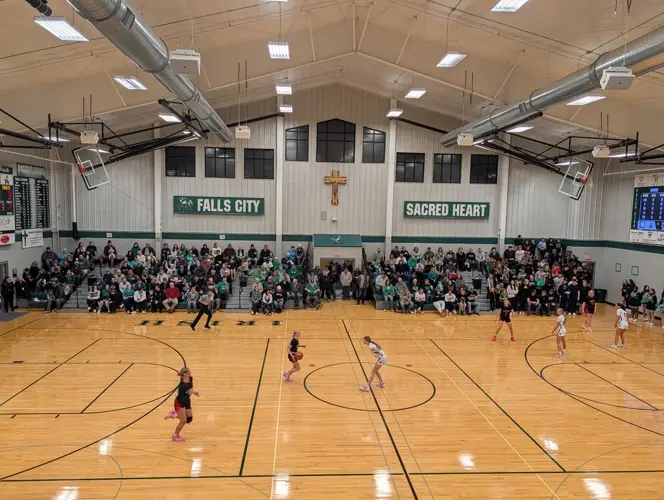 Johnson-Brock and Falls City-Sacred Heart Split Thrilling Doubleheader