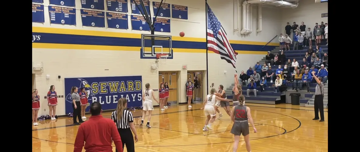 Crete sweeps Seward Tuesday night