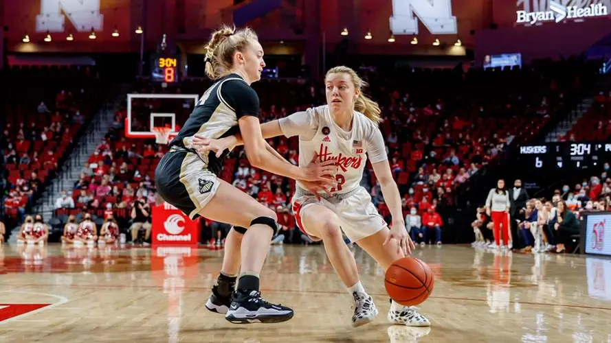 Nebraska Women's Basketball: Weidner out for season with injury