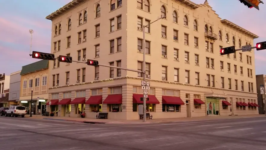 Landmark assisted living center to close, in Beatrice