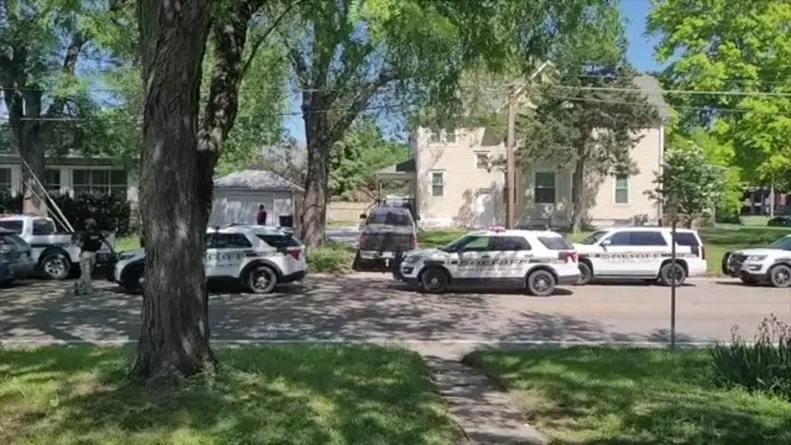 'Tactical situation' at 13th and D Streets; Avoid the area