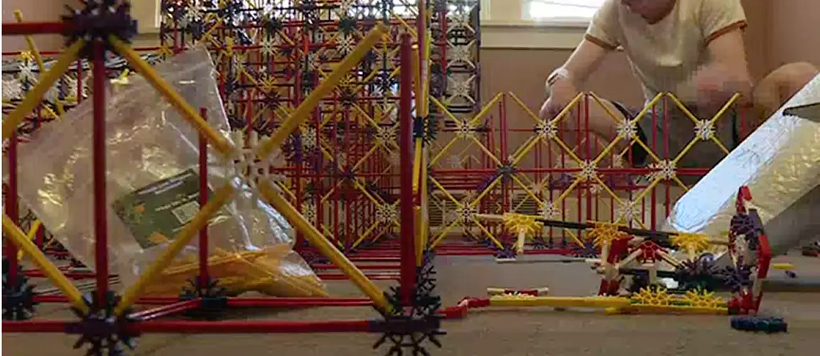 Lincoln man builds state capitol building out of K’NEX