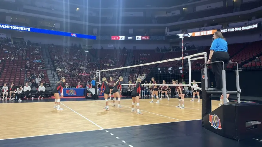 BDS falls in D1 semifinals at state volleyball tournament