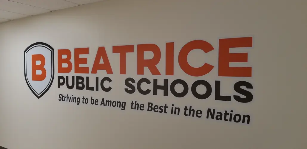 Mix of incumbents, new candidates voted onto Beatrice School Board