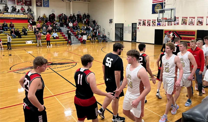 Johnson County Central and Southern split doubleheader in games decided at wire
