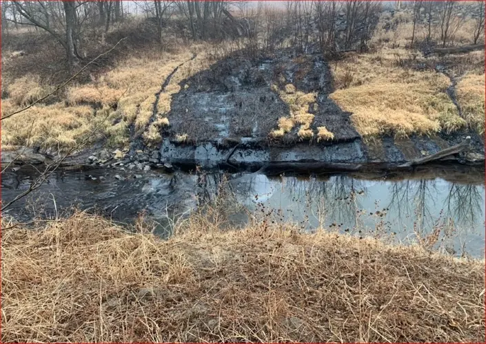 Second dam installed at scene of Kansas pipeline spill