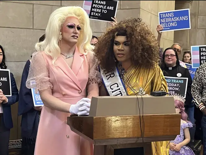 Drag community shows up to protest Nebraska drag show bill