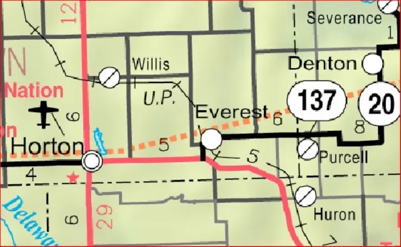 Turning truck hits pickup in northeast Kansas, injuring both drivers