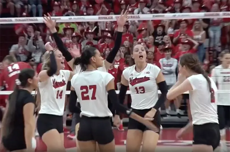 Huskers put Wisconsin hype behind them, focus in on weekend matches