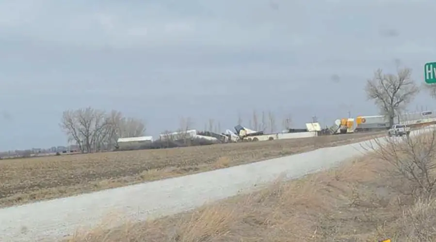 BNSF train derails after crash near Exeter