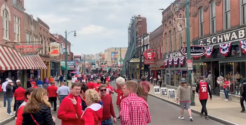 Husker fans invade Memphis, ahead of Huskers round one matchup