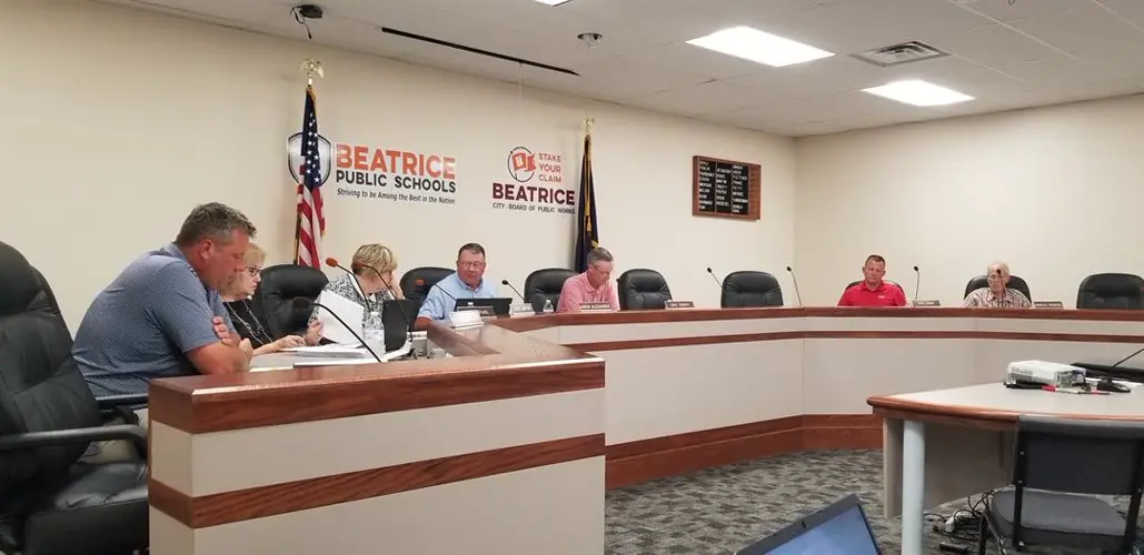 Beatrice Public Schools sets substitute teacher pay, advances policies